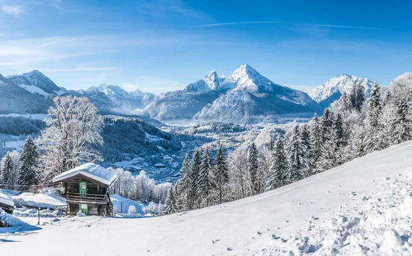 Sielankowy krajobraz w Alpach Bawarskich, Berchtesgaden, Niemcy — Zdjęcie stockowe