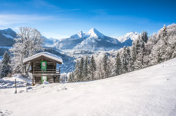 Idylliskt landskap i de bayerska Alperna, Berchtesgaden, Tyskland — Stockfoto