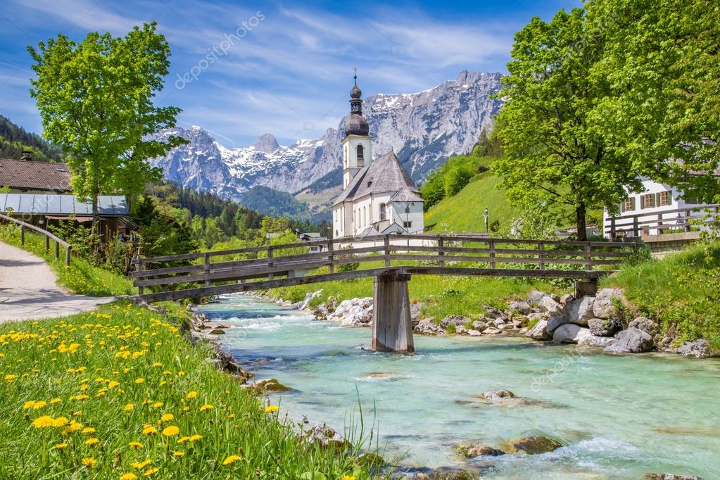 Church of Ramsau, Berchtesgadener Land, Bavaria, Germany — Stock Photo