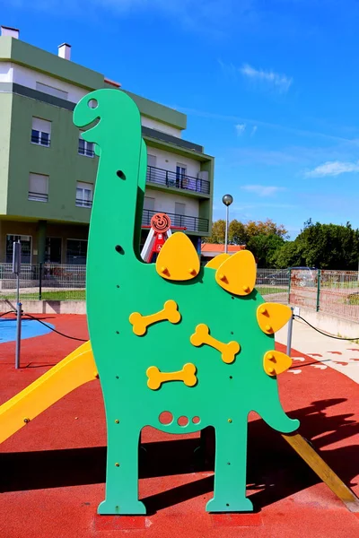 Outubro 2020 Lourinha Portugal Corrediça Infantil Forma Dinossauro Parque Infantil — Fotografia de Stock