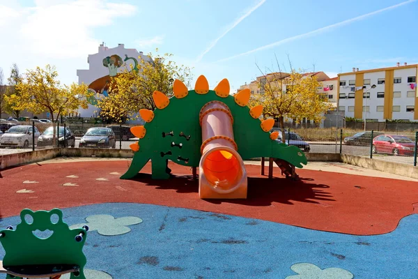 Outubro 2020 Lourinha Portugal Corrediça Infantil Forma Dinossauro Parque Infantil — Fotografia de Stock