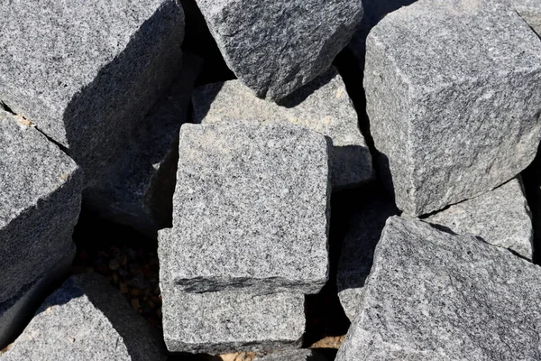 Grijze Granieten Blokjes Dicht Vierkante Stenen Voor Trottoirs Geplaveide Straten — Stockfoto
