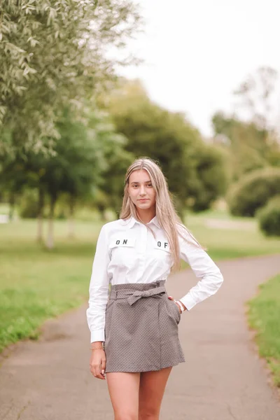 School Girl Graduate — Stock Photo, Image