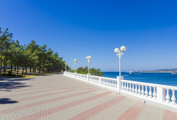 La ciudad turística rusa de Gelendzhik — Foto de Stock