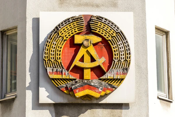 Emblema Nacional da República Democrática Alemã — Fotografia de Stock