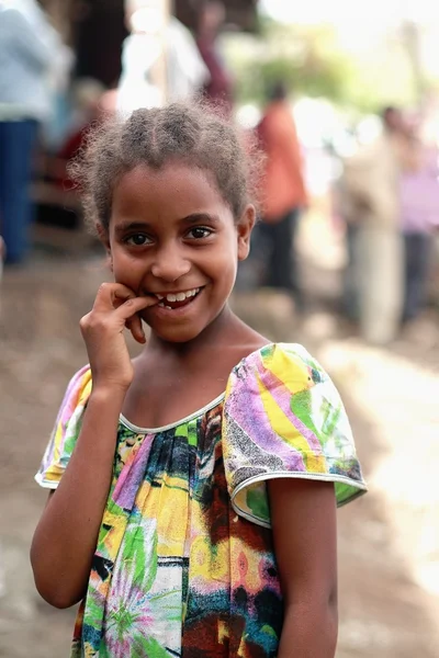 Smiling young girl in the khat market. Degan town-Ethiopia. 0110 — Stock Photo, Image