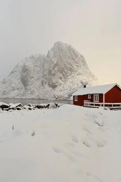 Fortes Chutes Neige Sur Les Montures Festhaeltinden Des Cabanes Pêche — Photo