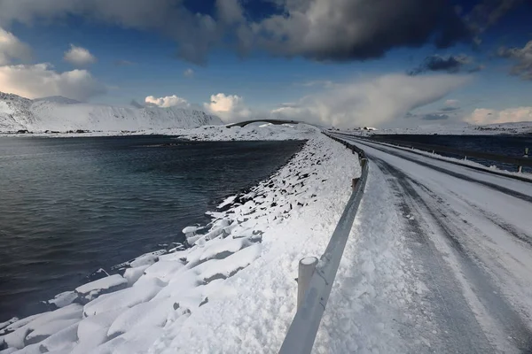 Wards View Snowy 986 Strandveien Torvoya Islet Hovdanvika Rambergsvika Bays — 스톡 사진