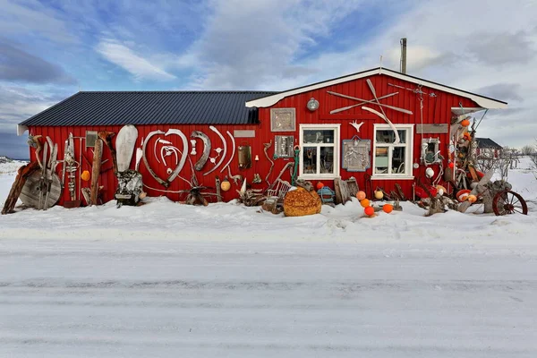 Façade Peinte Rouge Excentrique Cabane Pêche Saisonnière Traditionnelle Rorbu Maintenant — Photo