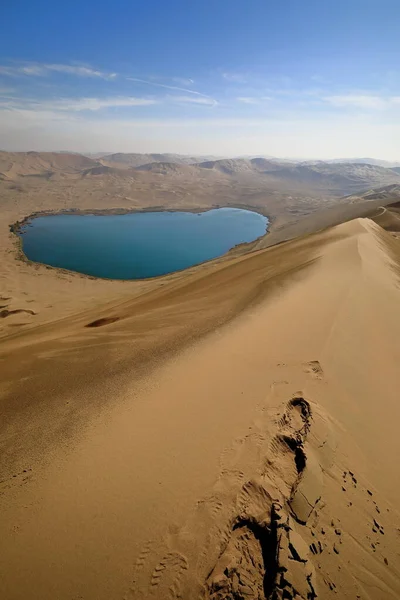 Volledig Uitzicht Nuoertu Meer Grootste Badain Jaran Woestijn Met Km2 — Stockfoto