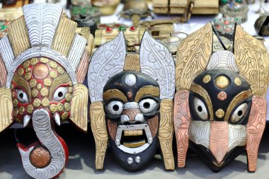 Ahşap ve metal maskeler. Pokhara-Nepal. 0680