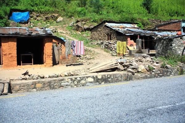 Piccolo borgo-Autostrada Prithvi. Aanbu Khaireni-Nepal. 0771 — Foto Stock