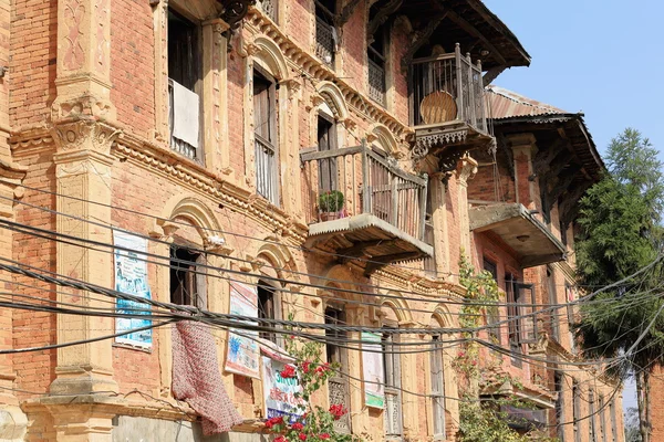 Casas de ladrillo rojo estilo newar. Dhulikhel-Nepal. 1057 — Foto de Stock