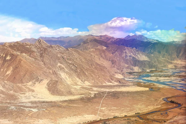 Vallei van Yarlung tsangpo-rivier. Tibet-China. 1139 — Stockfoto