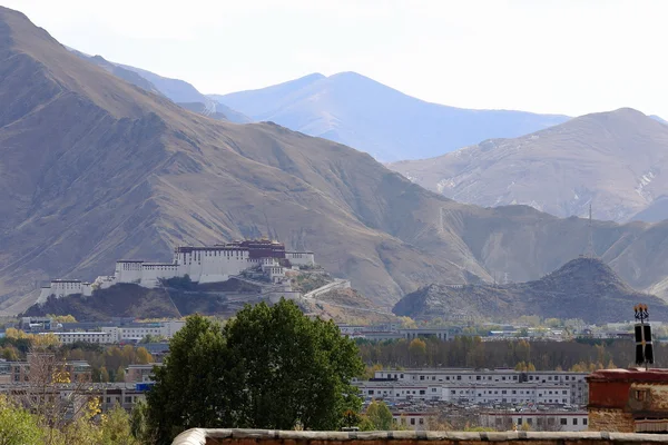 Nordseite Potala-Palast von sera monastery-tibet. 1296 — Stockfoto