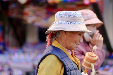 Tibet adanmışlar, Kora circumambulation. Lhasa Tibet. 1336