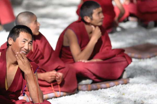 Monks debating in the Sera monastery-Tibet. 1286 — Stock Photo, Image