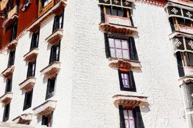 Badanalı duvarları duvar ve Potala. Lhasa Tibet. 1394