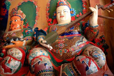 Koruyucu kings-giriş Tsuklakhang Tapınağı. Gyantse-Tibet. 1630
