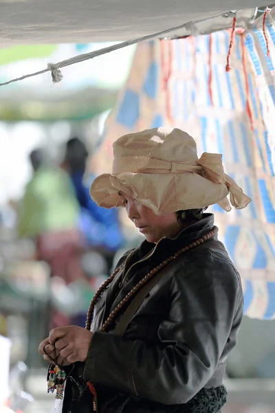 Sklepikarz kobieta rynek wokół klasztoru Tashilhunpo. Shigatse Tybet. 1737 — Zdjęcie stockowe