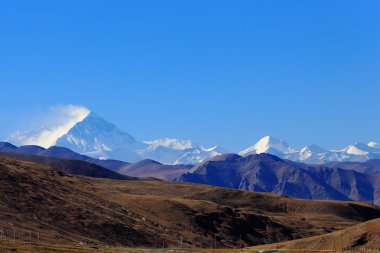 Everest Dağı ve birkaç Himalaya zirveleri, Tibet. 1915