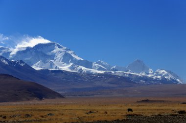 Mount Cho Oyu ve çevresindeki Himalaya zirveleri. Tibet. 1931