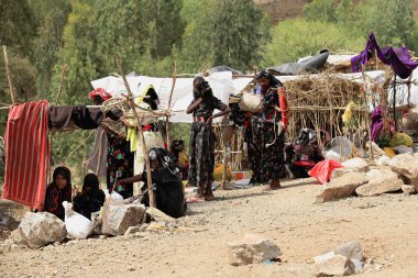 Pazar pazarı, oromo kadın grubu. Senbete-Etiyopya. 0020