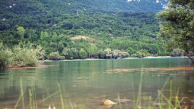 Doğa manzarası, Barrea Gölü.