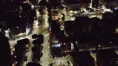 Hava Aracı Gecesi, şehrin zaman caddelerinde çekildi. Roma İtalya