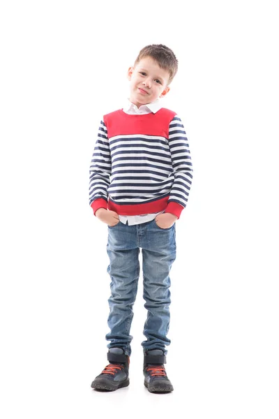 Sonriente Joven Niño Lindo Con Las Manos Los Bolsillos Mirando —  Fotos de Stock