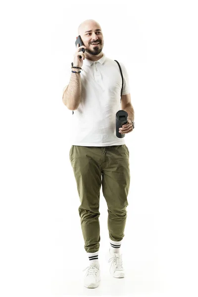 Feliz Relaxado Nerd Hipster Estilo Jovem Homem Andando Falando Telefone — Fotografia de Stock