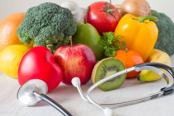 Groenten Fruit Voor Een Gezond Hart Dieetvoeding Concept — Stockfoto