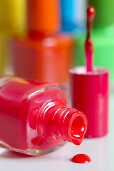 Красочный лак для ногтей абстрактный крупный план — стоковое фото