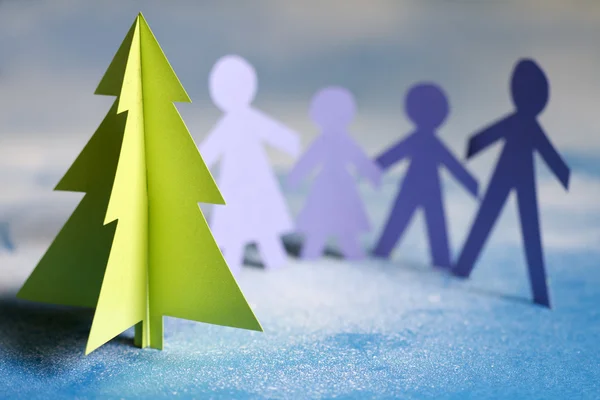 Albero di carta di Natale e famiglia concetto astratto unico — Foto Stock