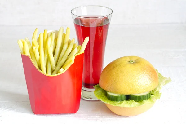 Gele bonen en grapefruit zoals hamburger voedsel abstract — Stockfoto