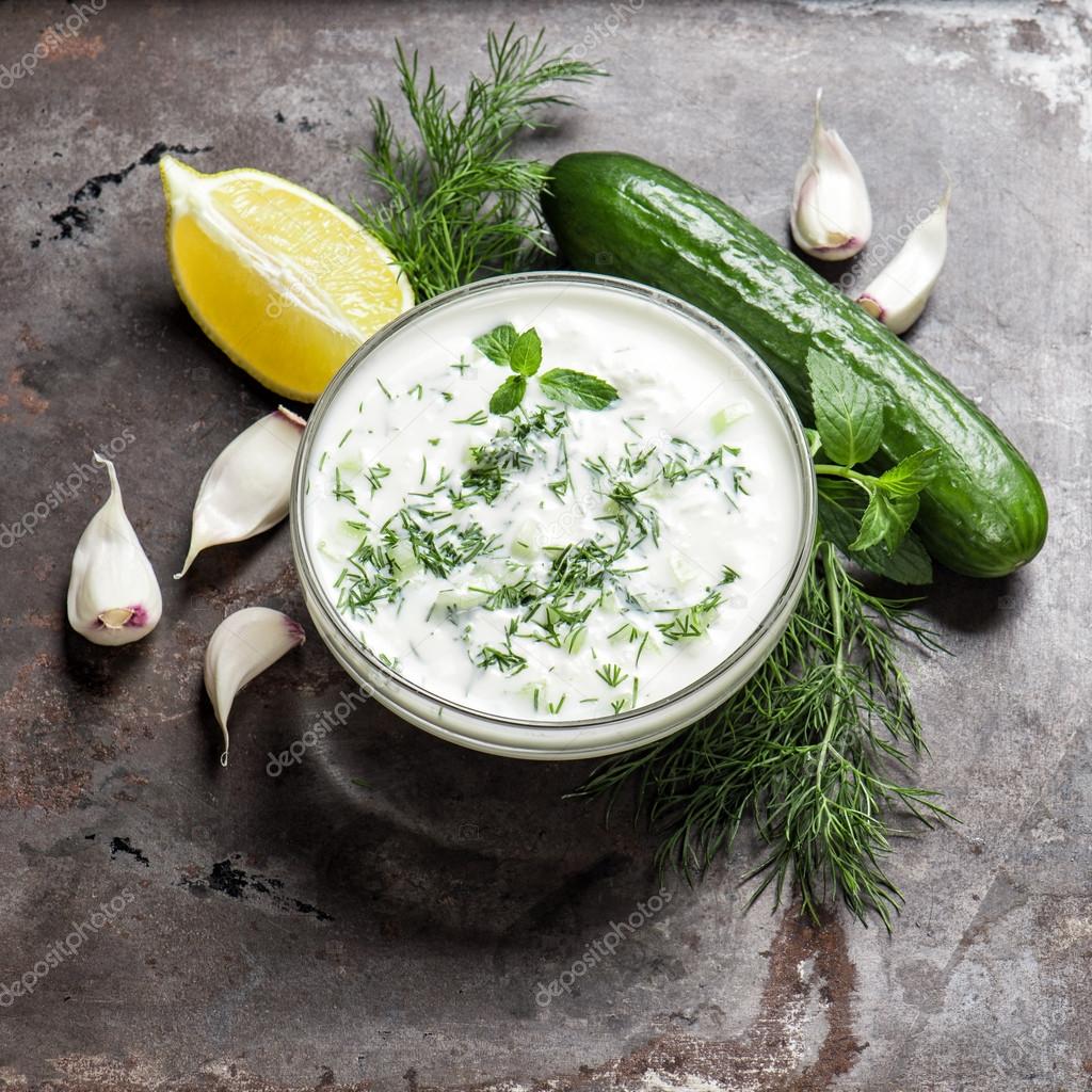 Fresh tzatziki yogurt sauce — Stock Photo © LiliGraphie #100511188