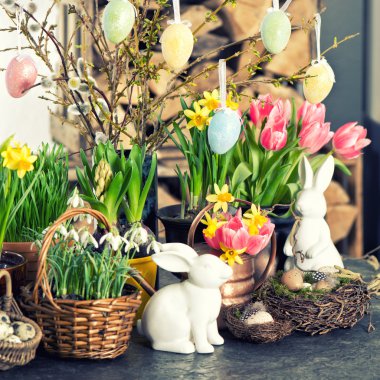 Yumurta dekorasyon çiçekler. Vintage tarzı tonda resim