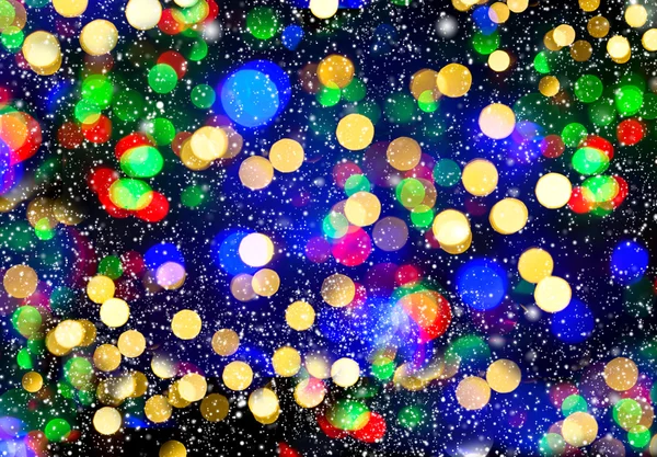 Defokussierte Lichter mit Schneefalleffekt. Winternacht. Abstrakt — Stockfoto