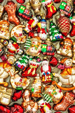 Yılbaşı ağacı süsleri baubles, oyuncak ve renkli süsler
