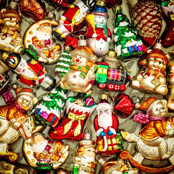 Christmas tree decorations baubles, toys and colorful ornaments — Stock Photo, Image