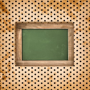 Vintage yeşil kara tahta ahşap çerçeve üzerine retro tarzı duvar ile