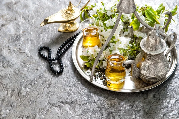 Islamic holidays decoration. Ramadan kareem. Tea glasses and pot — Φωτογραφία Αρχείου
