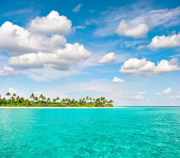 Plaża tropikalna wyspa — Zdjęcie stockowe