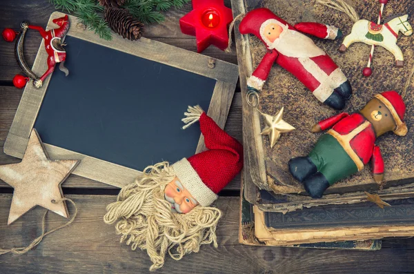 Decorazione di Natale giocattoli e libri vintage — Foto Stock