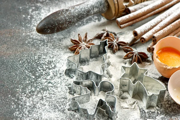 Baking ingredients and tools. Christmas food. Cookie cutters — Stock Fotó