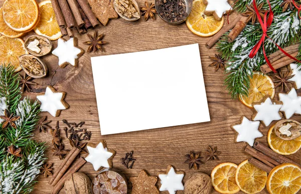 Noel kurabiyeleri ve baharatlar — Stok fotoğraf