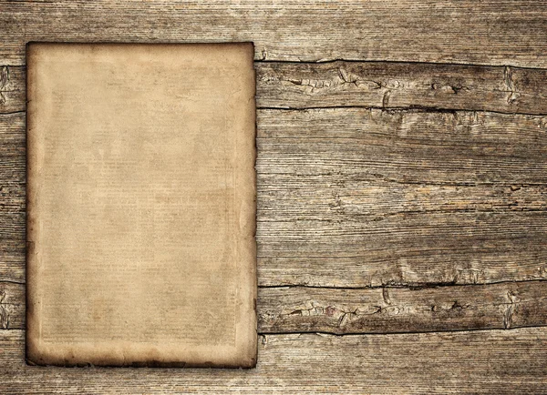 Rustik ahşap arka plan üzerinde eski kağıt levha — Stok fotoğraf