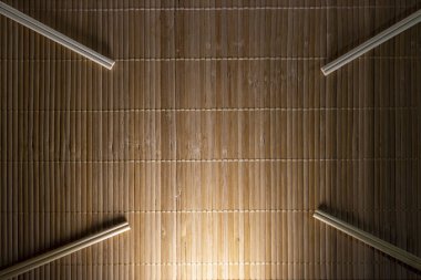 Suşi bambu peçetesi için bambu çubuklu Japon mutfağı. Yazı için boş alan yakın plan.