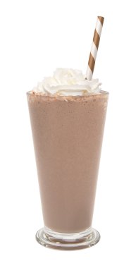 vanilyalı çikolatalı milkshake bir cam izole krem şanti ile 