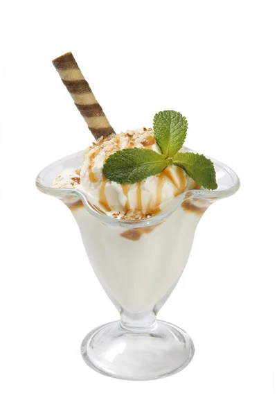 Ice cream in a glass bowl — Stock Photo, Image